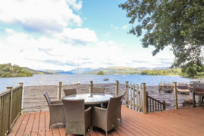 Lakeside Lodge